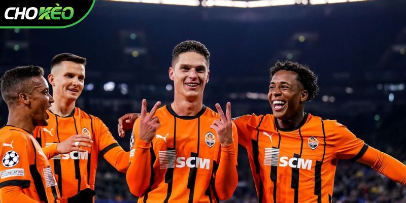Soi kèo Shakhtar Donetsk vs AZ Alkmaar chi tiết